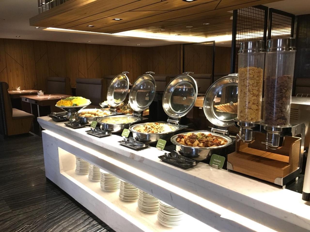 Hotel Midtown Richardson - Kaohsiung Bo'Ai Exteriör bild