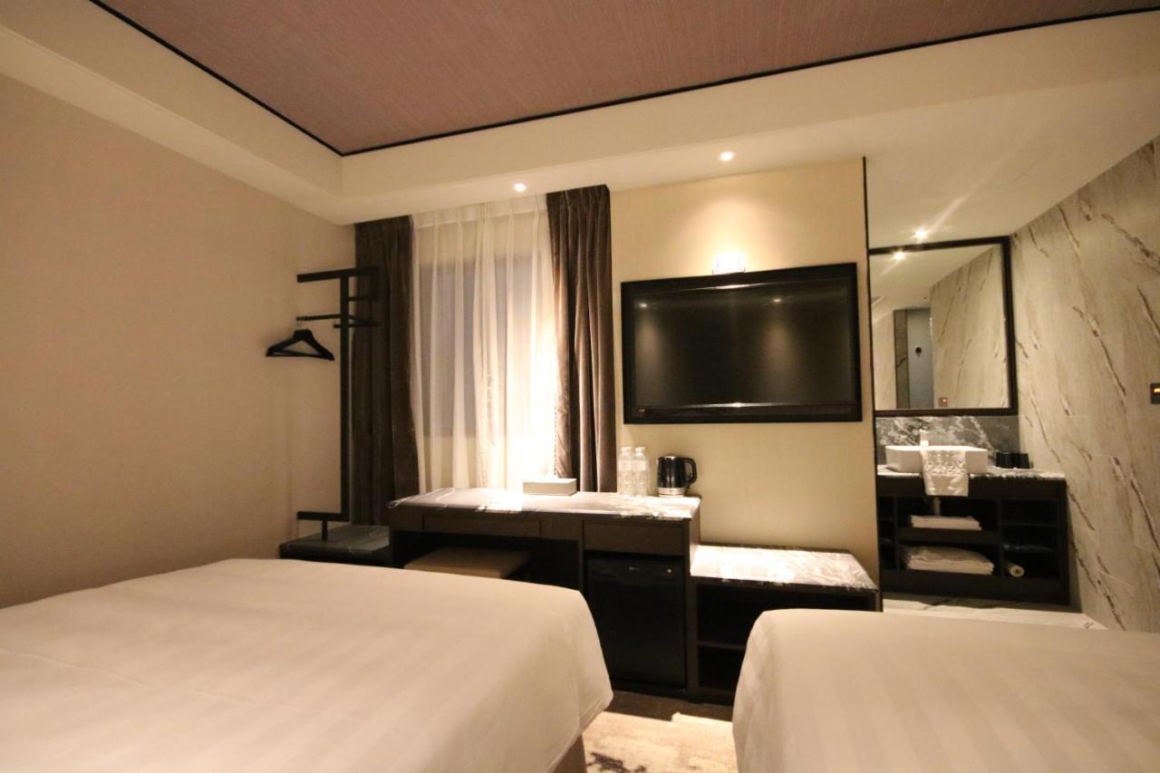 Hotel Midtown Richardson - Kaohsiung Bo'Ai Exteriör bild
