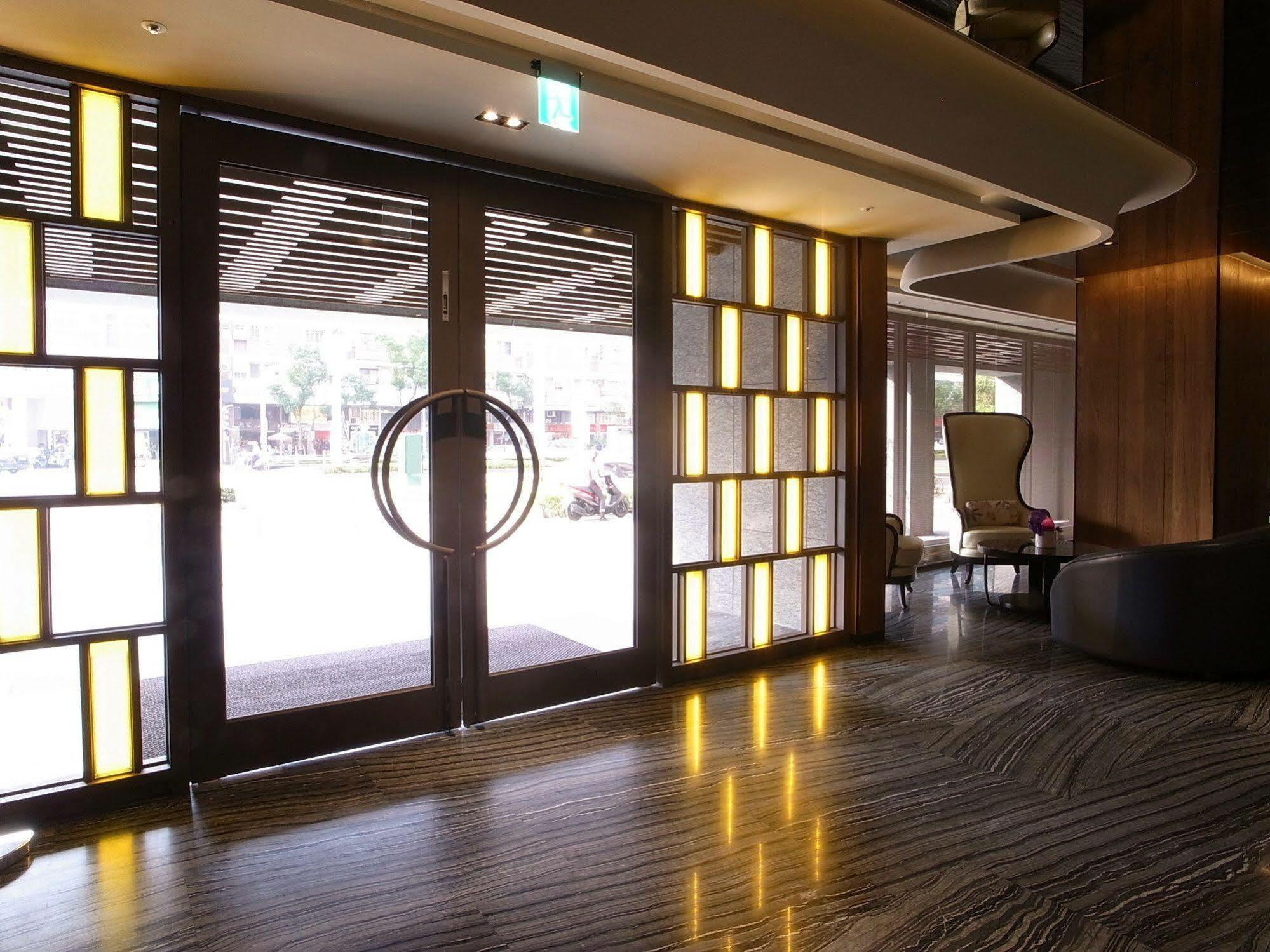 Hotel Midtown Richardson - Kaohsiung Bo'Ai Exteriör bild