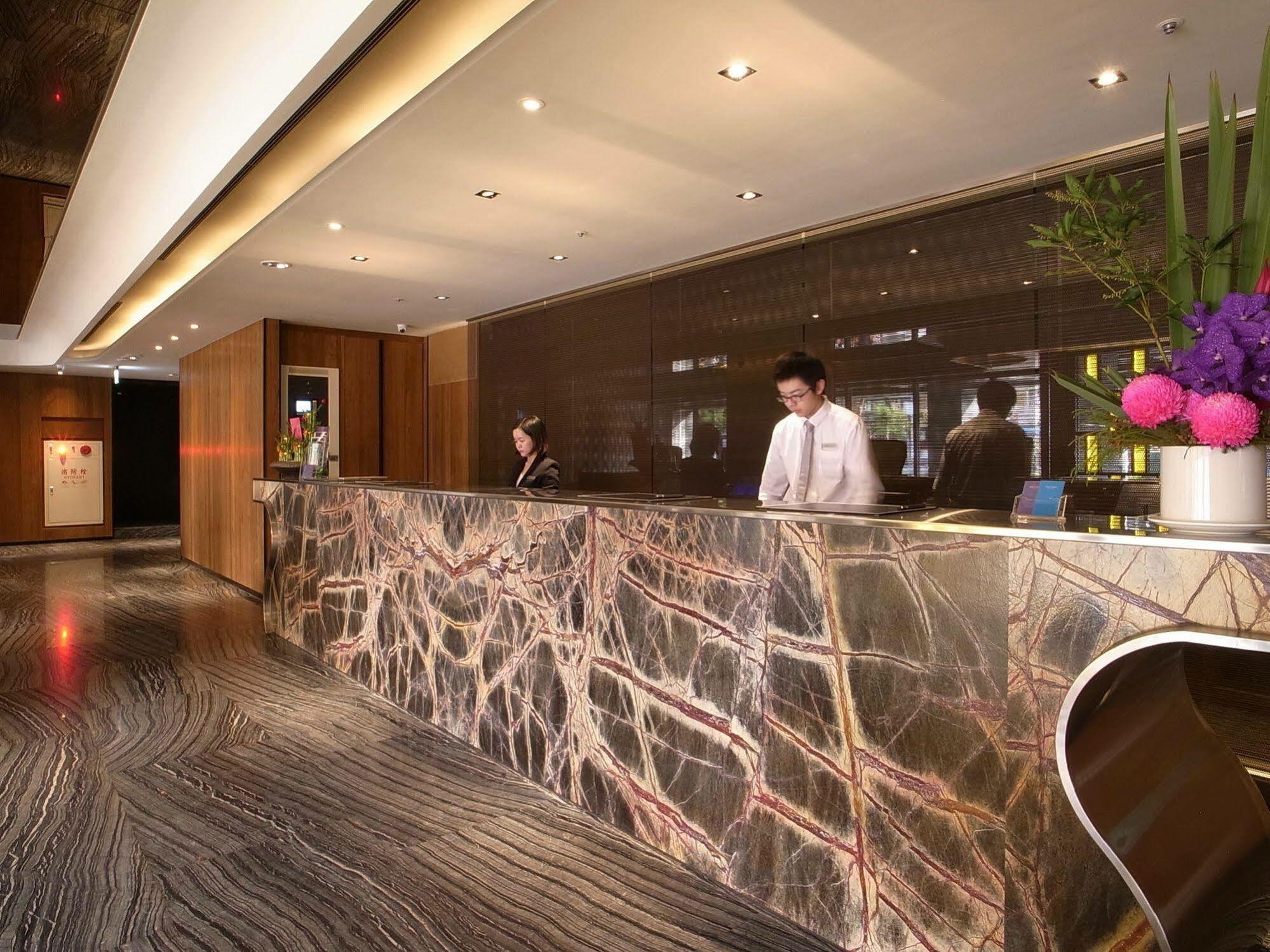 Hotel Midtown Richardson - Kaohsiung Bo'Ai Exteriör bild